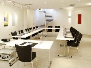 Hotel Spark By Hilton Stuttgart Sindelfingen