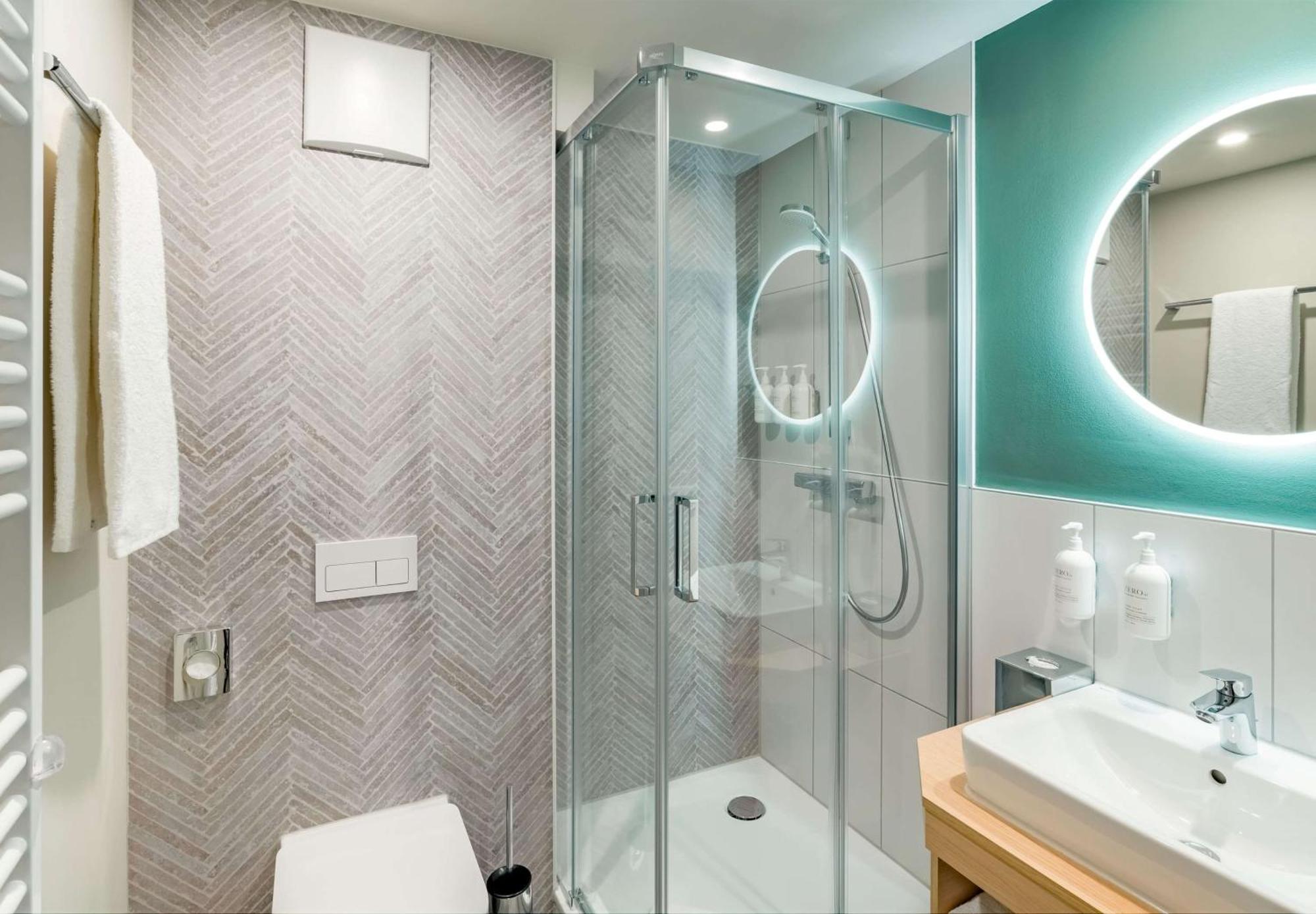 Hotel Spark By Hilton Stuttgart 3*