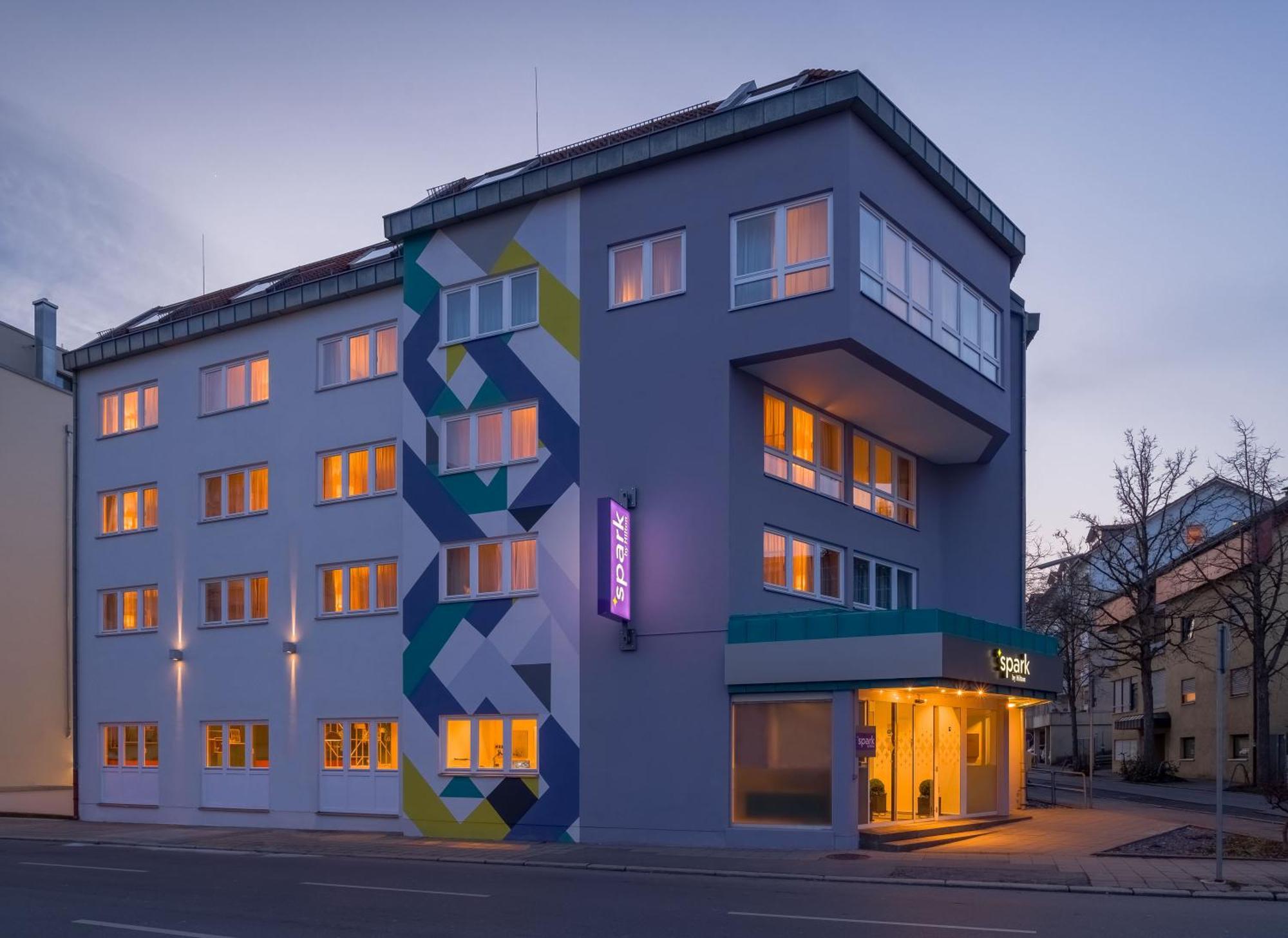 Hotel Spark By Hilton Stuttgart 3*
