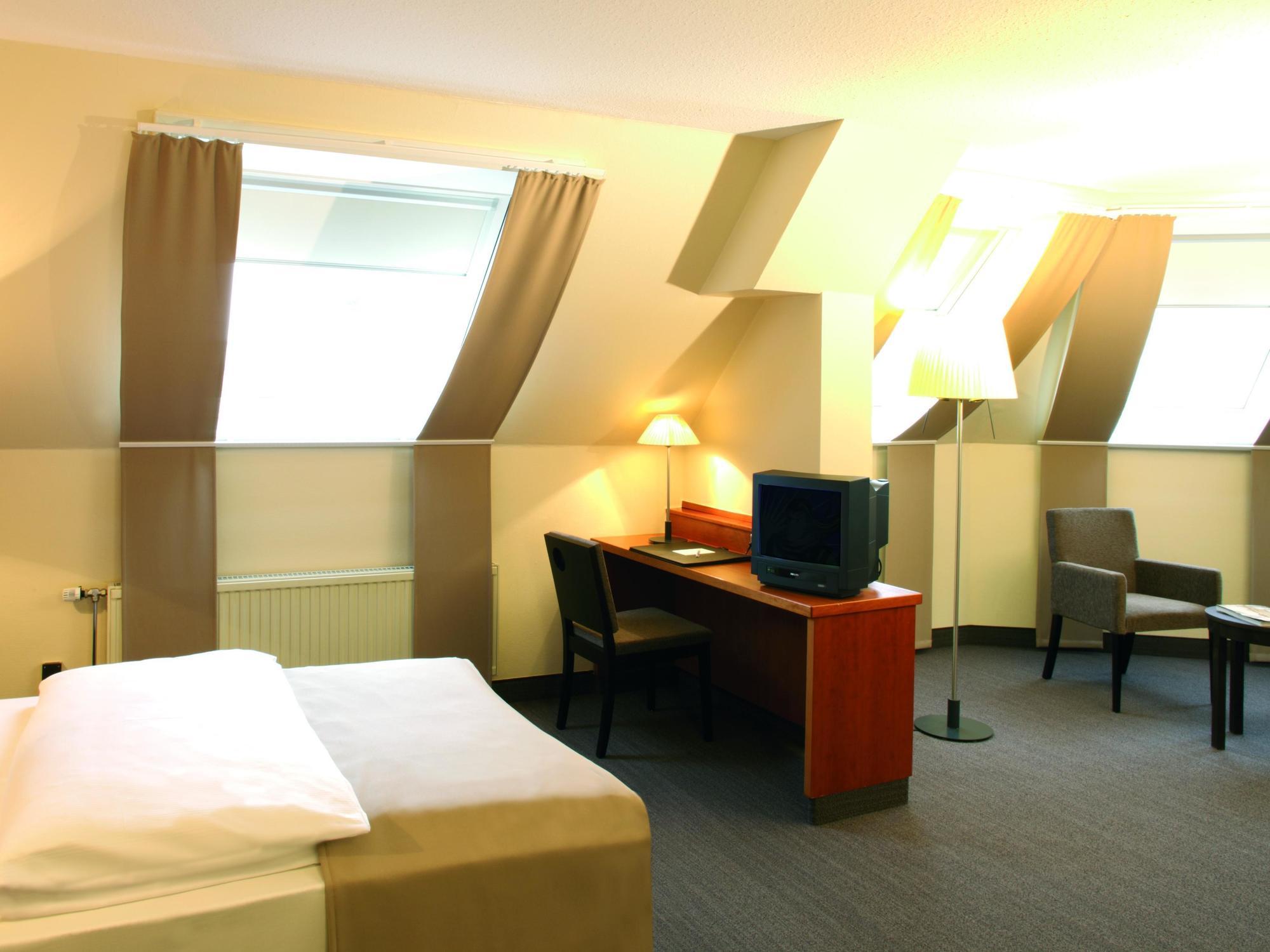 Spark By Hilton Stuttgart 3* Sindelfingen