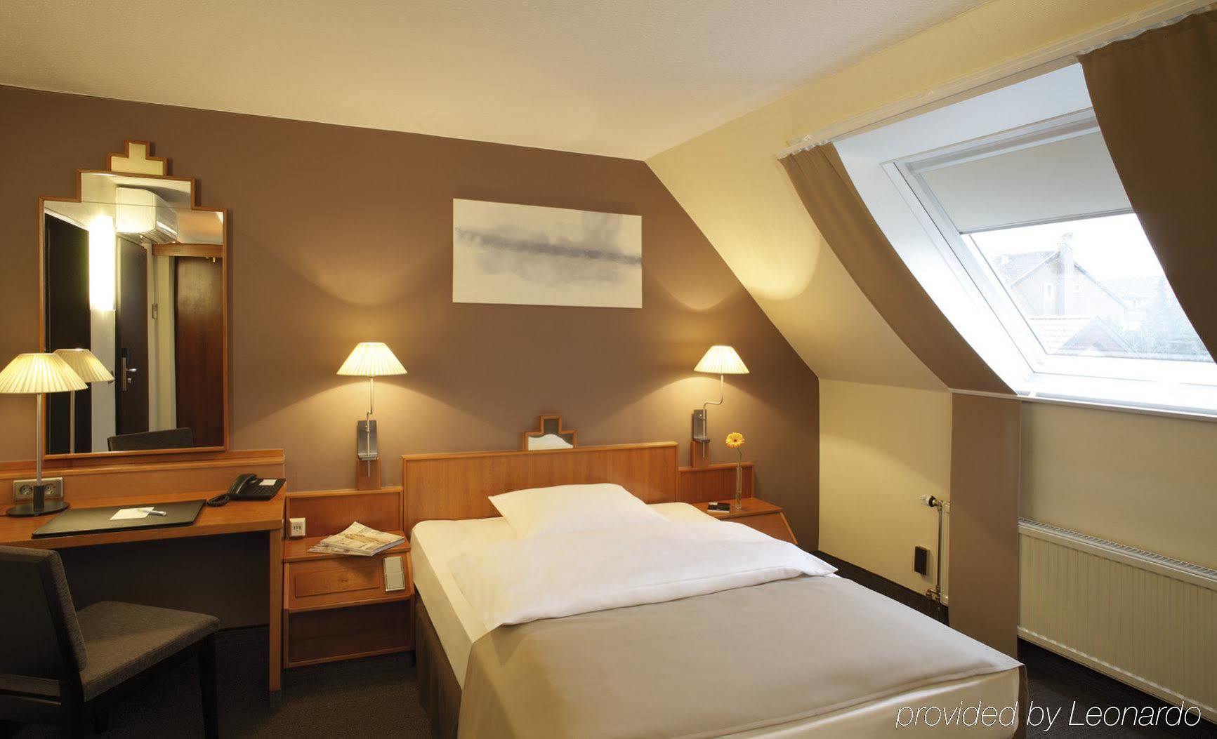 Nh Stuttgart 3*